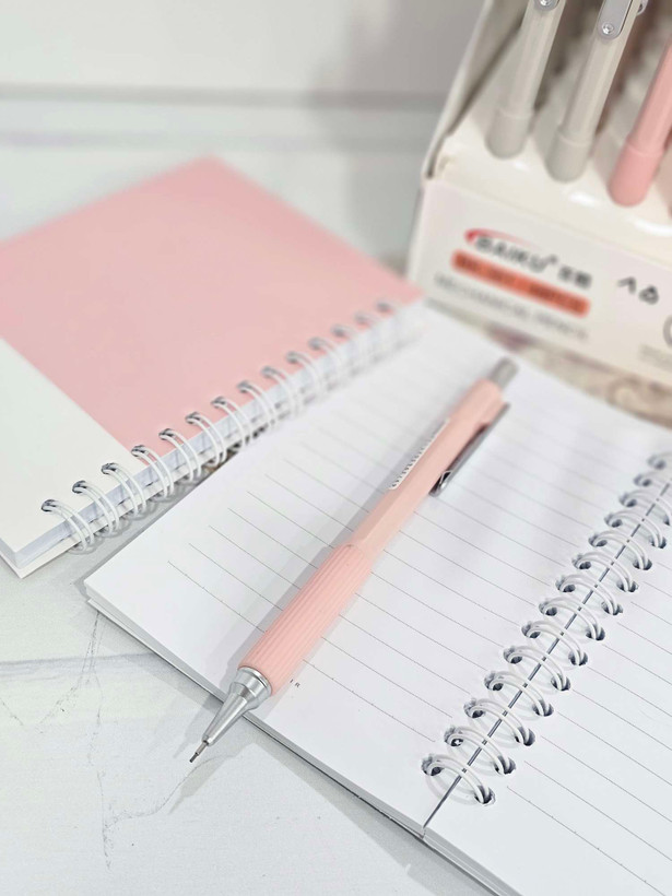 مداد مغزی ۰/۷