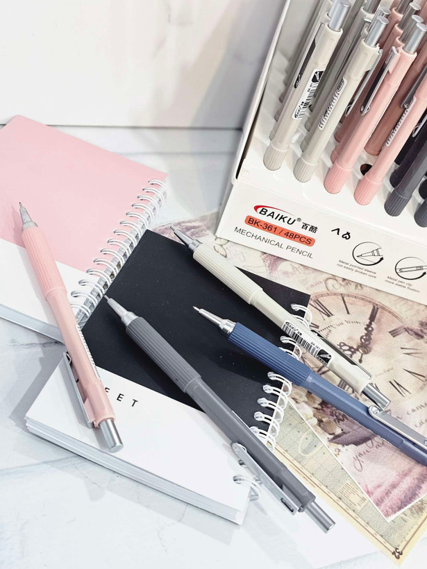 مداد مغزی ۰/۷