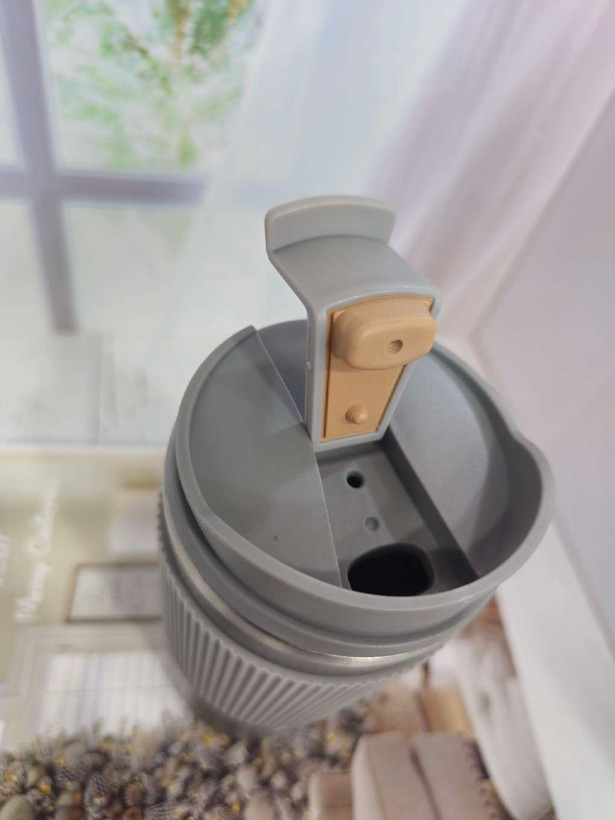 تراول ماگ دور سیلیکونی آسان نوش